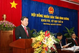 Ông Trần Thanh Liêm, Chủ tịch UBND tỉnh Bình Dương nhiệm kỳ 2011-2016, phát biểu nhận nhiệm vụ. (Ảnh: Quách Lắm/Vietnam+)