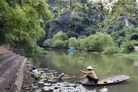 Khu vực hang Luồn vốn rất tấp nập nay đã không còn hoạt động đón du khách. (Ảnh: Ninh Đức Phương/TTXVN)