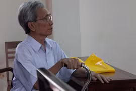 Tống đạt quyết định thi hành án 3 năm tù đối với ông Nguyễn Khắc Thủy
