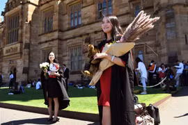 Sinh viên quốc tế tại trường đại học ở Sydney, Australia. (Ảnh: AFP/TTXVN)