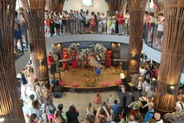 Nhà Việt Nam tại Expo Milan 2015 thu hút đông khách thăm quan. (Nguồn ảnh: Vietnam+)