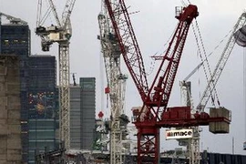 Công trình xây dựng ở trung tâm thủ đô London. (Nguồn: AFP/TTXVN)