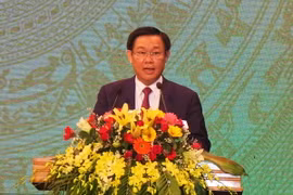 Phó Thủ tướng Vương Đình Huệ phát biểu tại Lễ kỷ niệm. (Ảnh Phan Quân/Vietnam+)