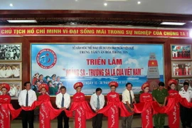 Triển lãm 400 tư liệu "Hoàng Sa-Trường Sa là của Việt Nam" 