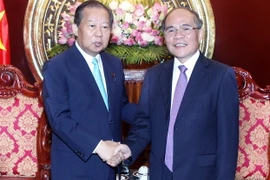 Chủ tịch Quốc hội Nguyễn Sinh Hùng tiếp Đoàn Nghị sỹ Nhật Bản