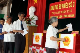 Thường vụ Quốc hội cho ý kiến bước đầu về dự án Luật Bầu cử