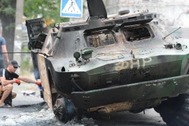 Máy bay quân sự Ukraine chở 49 người bị bắn rơi ở Lugansk