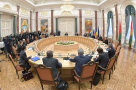 Các bên nhất trí hạ nhiệt cuộc xung đột tại miền Đông Ukraine