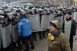 Thủ tướng Ukraine cảnh báo nghiêm trị hành động khủng bố 