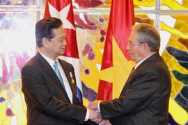 Lãnh đạo Việt Nam điện mừng kỷ niệm ngày khởi nghĩa của Cuba