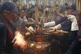 Đảo quốc Sư tử tưng bừng đón Tết Nguyên đán Giáp Ngọ