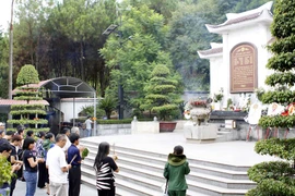 Mỗi ngày có hơn 1.000 lượt khách tới thăm di tích Ngã ba Đồng Lộc