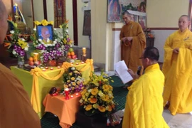 Buổi lễ tưởng niệm hòa thượng Thích Trí Tịnh tại Ấn Độ. (Ảnh: Tiến Hiến/Vietnam+)