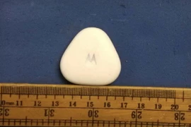 Motorola nâng cấp phụ kiện tìm và mở khóa điện thoại "Skip"