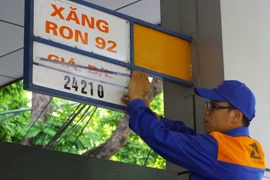 Sự khác biệt trong cách tính giá xăng dầu trong nước và thế giới