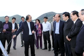 Chủ tịch nước khảo sát tình hình kinh tế-xã hội ở Bình Định 