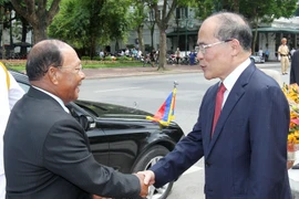 Chủ tịch Quốc hội Campuchia kết thúc chuyến thăm Việt Nam