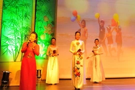 Chương trình nghệ thuật hướng về biển đảo quê hương tại Bỉ