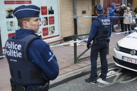 Bỉ tiếp tục triển khai binh lính trên đường phố đề phòng khủng bố