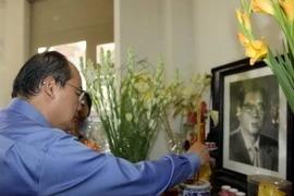 Chủ tịch Mặt trận Tổ quốc thăm hỏi gia đình các lãnh đạo tiêu biểu