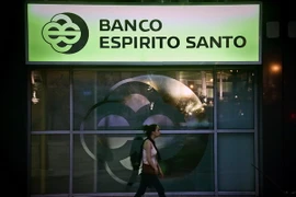 ECB khuyến cáo Pháp, Italy và Bồ Đào Nha cải cách tài chính