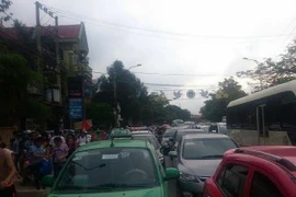 Thanh Hóa: Tắc nghẽn gần 3km trên tuyến đường ra biển Sầm Sơn