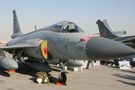 Pakistan mua 110 máy bay Thần sấm JF-17 của Trung Quốc