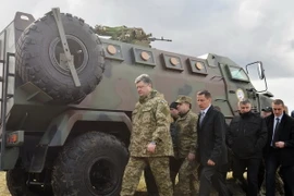 Lãnh đạo Đức, Ukraine thảo luận việc thực thi Thỏa thuận Minsk