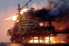 Cháy giàn khoan dầu tại Mexico, 20 người thương vong