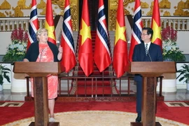Thủ tướng Na Uy kết thúc tốt đẹp chuyến thăm chính thức Việt Nam