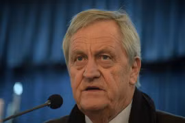 Ông Nicholas Haysom phát biểu tại cuộc họp báo ở kabul, Afghanistan ngày 14/2/2016. (Ảnh: AFP/TTXVN)