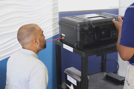Mỹ cấp phép sử dụng khẩn cấp máy xét nghiệm COVID-19 bằng đường thở