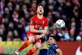 Chơi thiếu người, Arsenal vẫn cầm hòa Liverpool tại Anfield