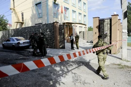 DPR cáo buộc các lực lượng Ukraine sử dụng đạn pháo bị cấm