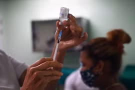Cuba dẫn đầu về tỷ lệ tiêm vaccine ngừa COVID-19 trên quy mô dân số