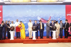 Chủ tịch Quốc hội chứng kiến khai trương đường bay mới Việt Nam-Ấn Độ