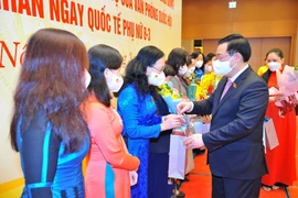 Tỷ lệ nữ đại biểu Quốc hội ở Việt Nam cao so với khu vực và thế giới