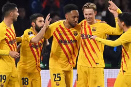 Europa League: Barcelona giành vé vào vòng 1/8, Dortmund bị loại