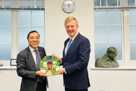 Đảng Bảo thủ ủng hộ Chính phủ Anh thúc đẩy quan hệ với Việt Nam