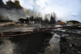 Bàn giao, tiếp nhận kinh phí ủng hộ Cuba sau sự cố tại Matanzas