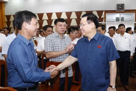 [Photo] Chủ tịch Quốc hội Vương Đình Huệ tiếp xúc cử tri Hải Phòng