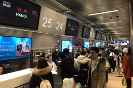 ĐSQ Việt Nam tại LB Nga hỗ trợ người Việt tản cư từ Donetsk về nước