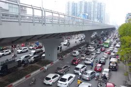 Hà Nội: Khuyến cáo người dân chấp hành quy định giao thông dịp lễ