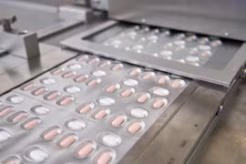 FDA Mỹ cho phép dược sỹ kê đơn thuốc điều trị COVID-19 của Pfizer