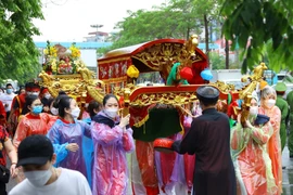 [Photo] Đền Kim Liên đón Bằng xếp hạng Di tích quốc gia đặc biệt