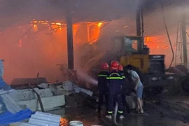 Cháy lớn ở Công ty giấy Lửa Việt gây thiệt hại khoảng 23 tỷ đồng