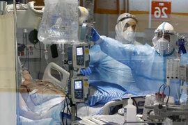 Bộ Y tế Israel nhận định làn sóng Omicron tại nước này đã chạm đỉnh