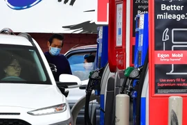 Giá dầu thế giới biến động nhẹ trước mối lo ngại về một cuộc suy thoái