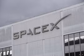Công ty hàng không vũ trụ SpaceX đặt mục tiêu huy động 1,7 tỷ USD