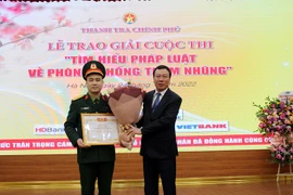 Trao giải cuộc thi 'Tìm hiểu pháp luật về phòng, chống tham nhũng'